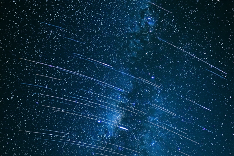 The Leonid Meteor Shower: A Celestial Spectacle