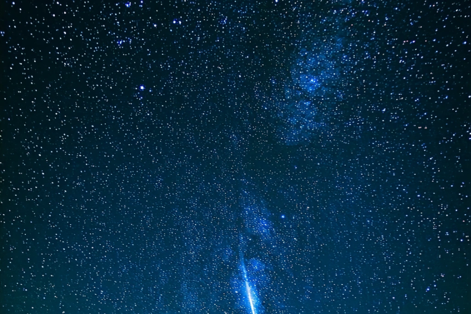 When Shooting Stars Tell the Secrets of the Cosmos